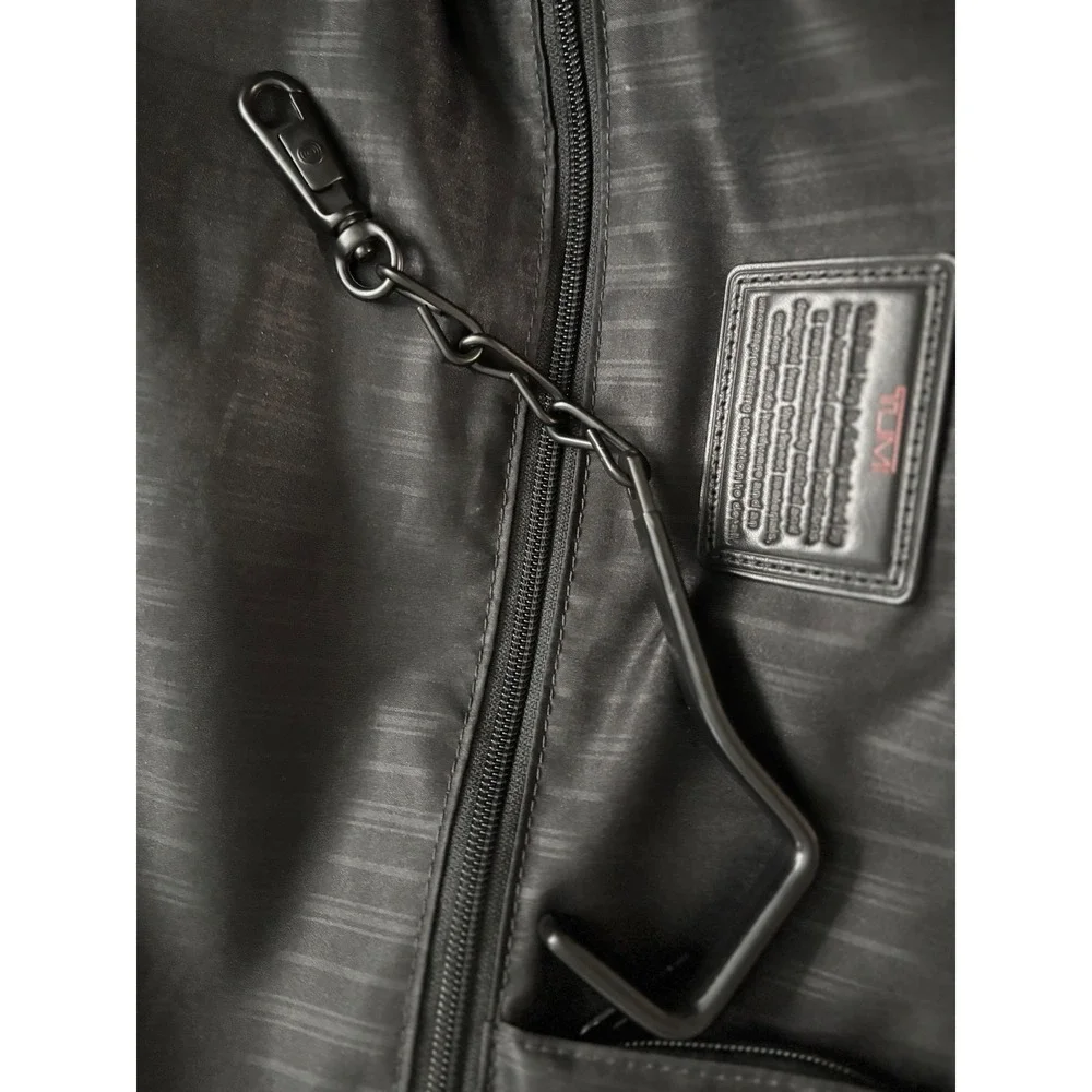 Tumi Alpha Ballistic Nylon Rolling Garment Bag Black‎ Tri-Fold Suitcase BMJ